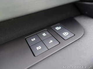 Land Rover Discovery 5 3,0 Dynamic SE D250 2024