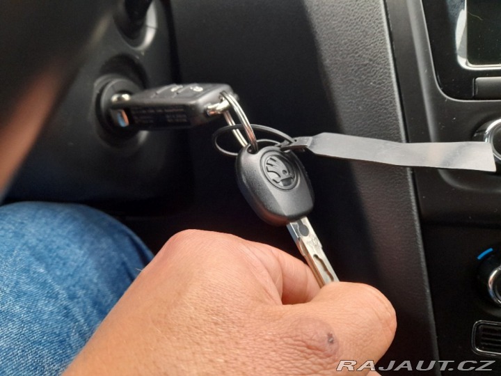 Škoda Rapid 1,6 TDI 66 KW STK AC KM 2013