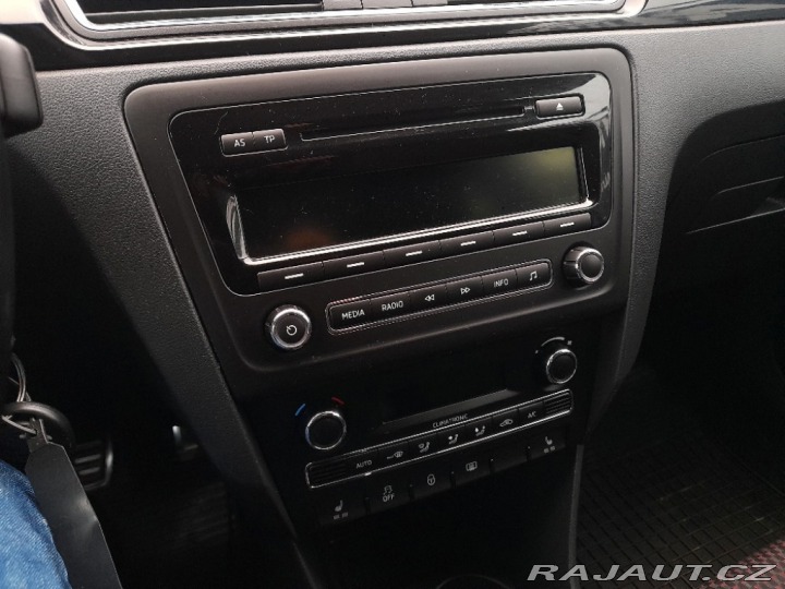 Škoda Rapid 1,6 TDI 66 KW STK AC KM 2013