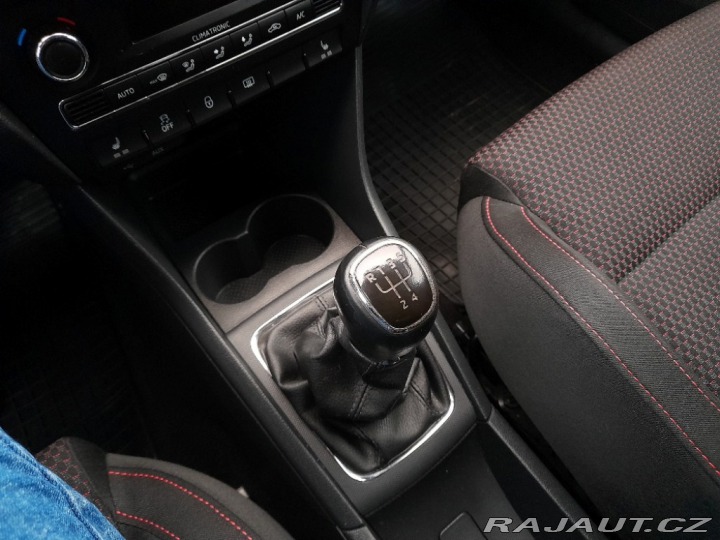 Škoda Rapid 1,6 TDI 66 KW STK AC KM 2013
