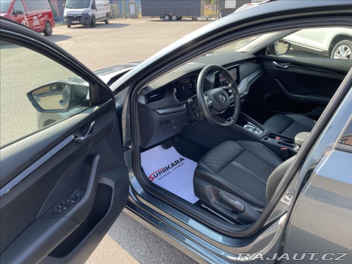 Škoda Octavia 2.0 TDi DSG Navi*Polokůže 2022