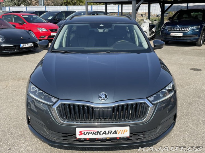 Škoda Octavia 2.0 TDi DSG Navi*Polokůže 2022