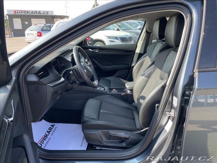 Škoda Octavia 2.0 TDi DSG Navi*Polokůže 2022