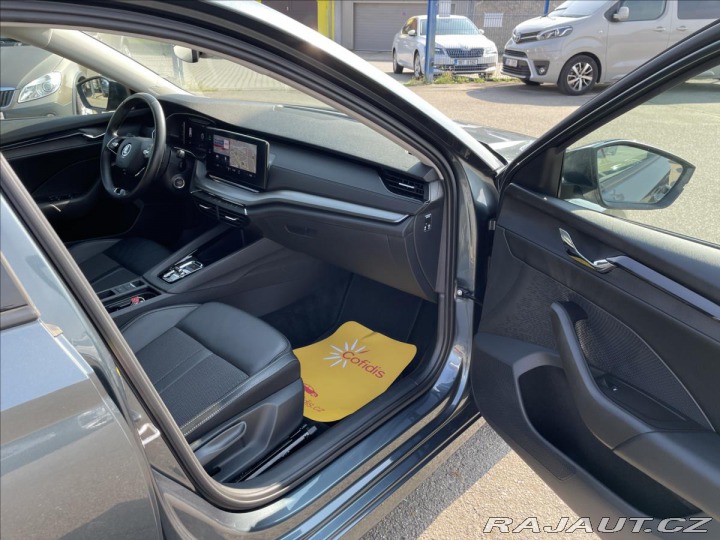 Škoda Octavia 2.0 TDi DSG Navi*Polokůže 2022