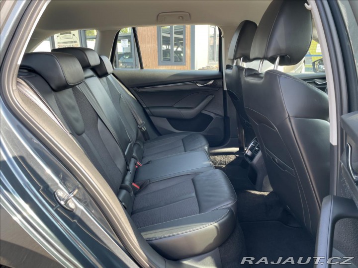 Škoda Octavia 2.0 TDi DSG Navi*Polokůže 2022