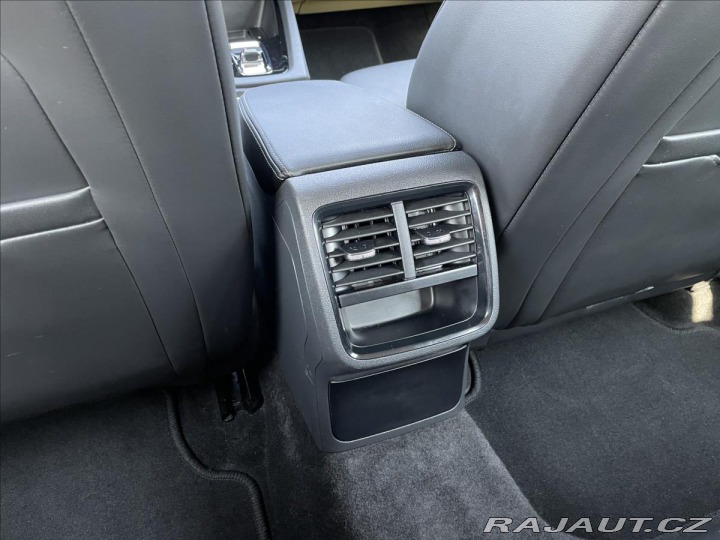 Škoda Octavia 2.0 TDi DSG Navi*Polokůže 2022
