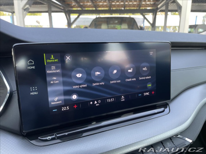 Škoda Octavia 2.0 TDi DSG Navi*Polokůže 2022