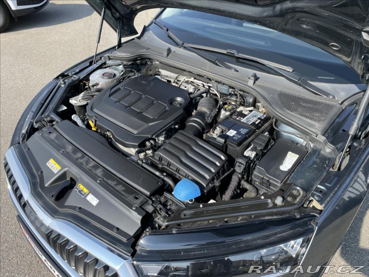 Škoda Octavia 2.0 TDi DSG Navi*Polokůže 2022