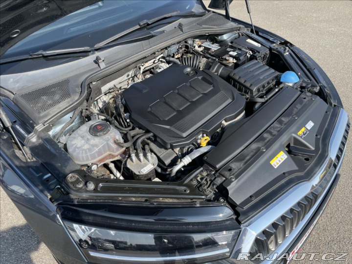 Škoda Octavia 2.0 TDi DSG Navi*Polokůže 2022
