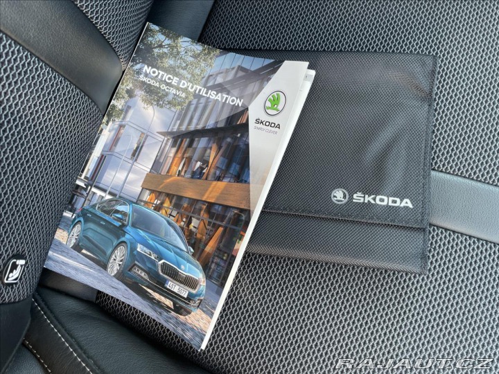 Škoda Octavia 2.0 TDi DSG Navi*Polokůže 2022