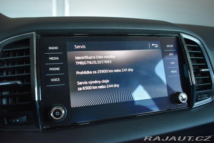 Škoda Karoq 1.6 TDI*REZERVACE* 2019