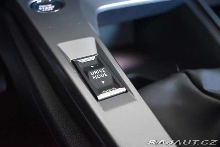 Peugeot 308 1.5 BlueHDi *REZERVACE* 2022
