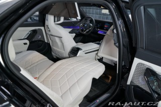 BMW 7 M760e Lusso Theatre Execu 2024