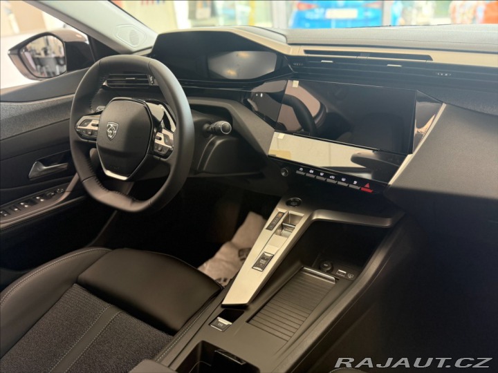 Peugeot 408 1,2 Hybrid 136 e-DCS6 AL 2025