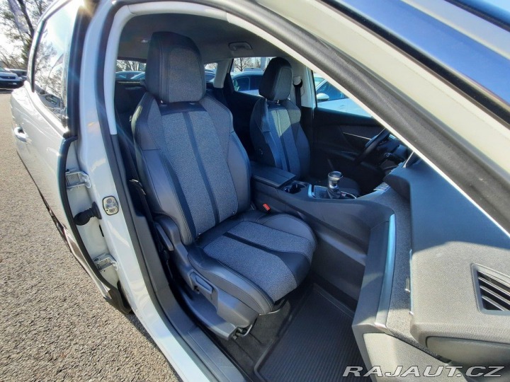 Peugeot 3008 ALLURE 1,5 BHDI 130k M6 2019