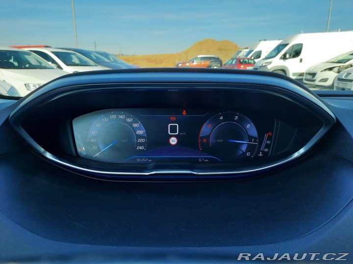 Peugeot 3008 ALLURE 1,5 BHDI 130k M6 2019