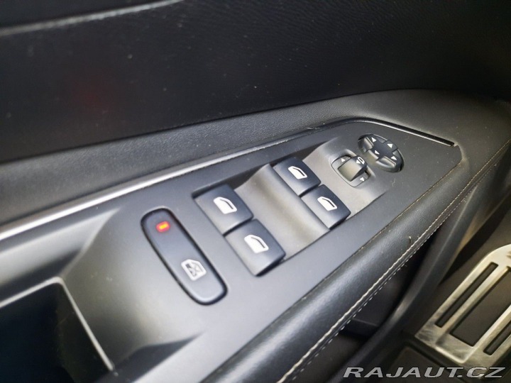 Peugeot 3008 ALLURE 1,5 BHDI 130k M6 2019
