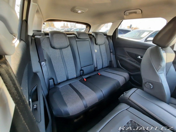 Peugeot 3008 ALLURE 1,5 BHDI 130k M6 2019