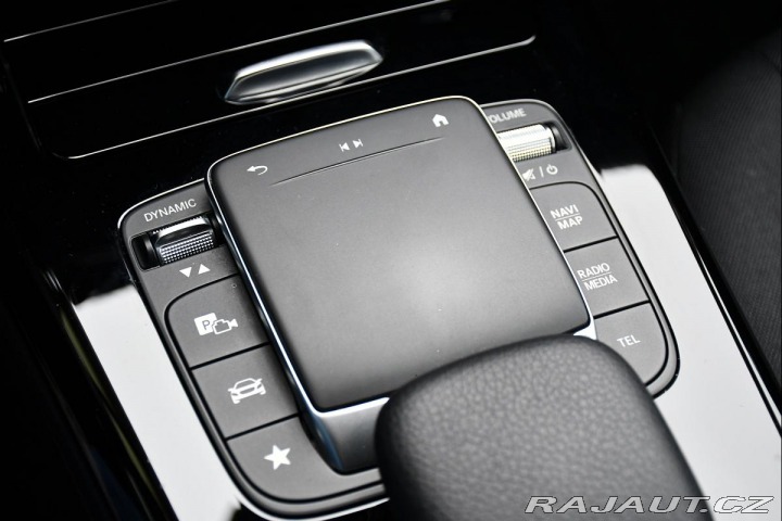 Mercedes-Benz CLA 200d 2022