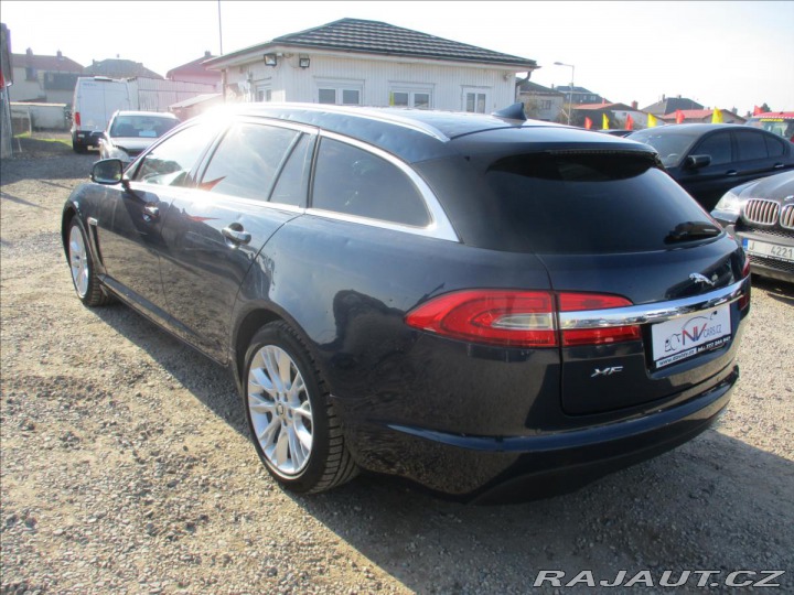 Jaguar XF 2,2 d Sportbrake 147kw be 2013