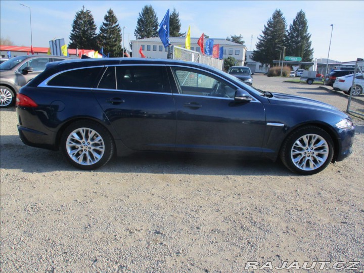 Jaguar XF 2,2 d Sportbrake 147kw be 2013
