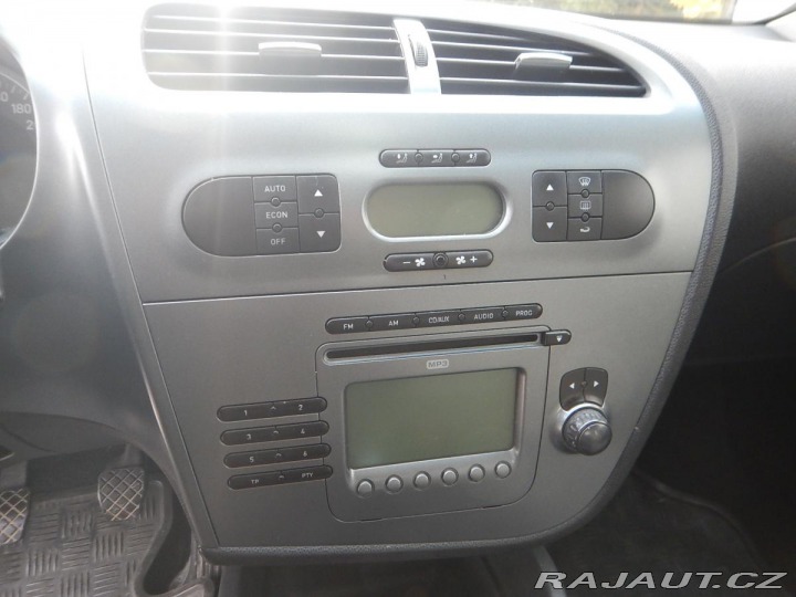 Seat Leon 2.0 TDI, ČR, DIGIKLIMA 2007