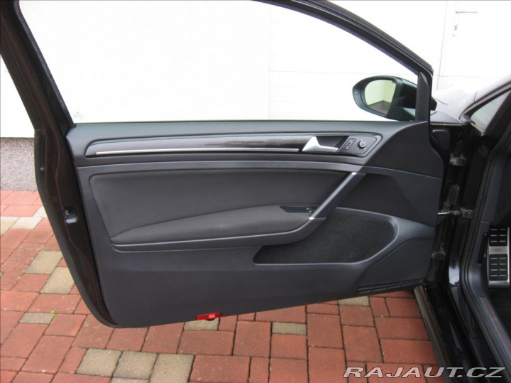 Volkswagen Golf 2,0 TSI 220PS VII GTI M/ 2013