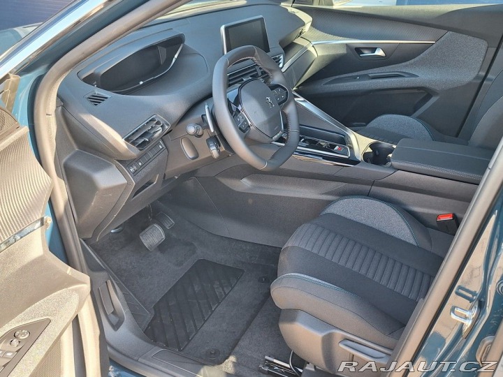 Peugeot 5008 ACTIVE PACK BlHDi 130 EAT 2025
