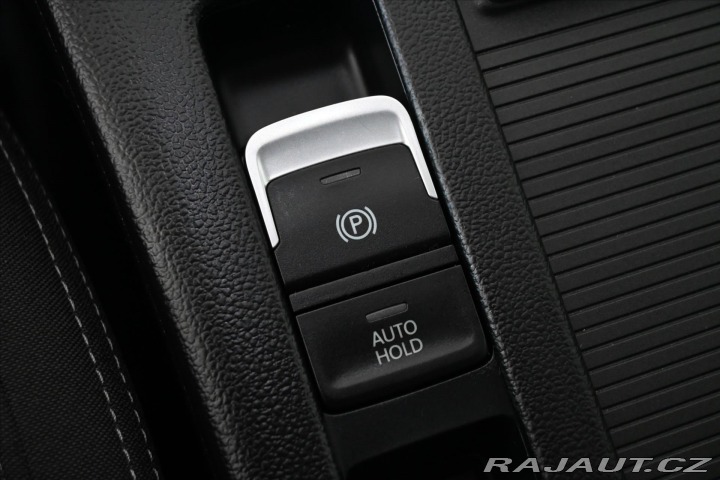 Volkswagen Passat 2,0 TDI 110 kW DSG BUSINE 2021