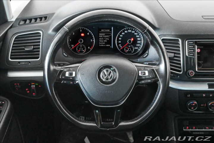 Volkswagen Sharan 2,0 TDI 110 kW 7/Míst Zár 2016
