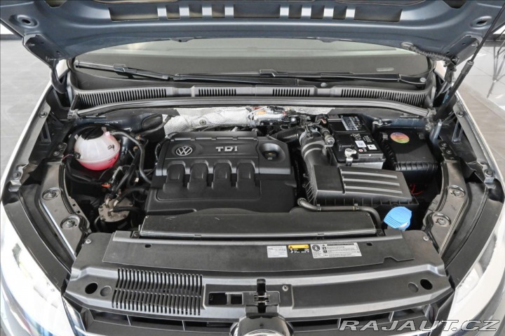 Volkswagen Sharan 2,0 TDI 110 kW 7/Míst Zár 2016