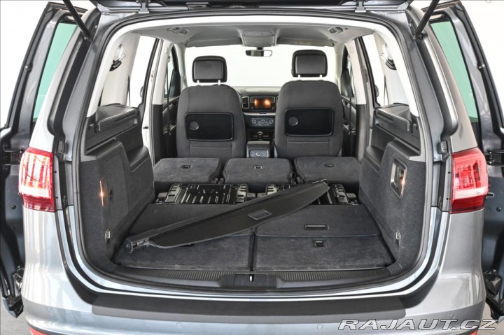 Volkswagen Sharan 2,0 TDI 110 kW 7/Míst Zár 2016