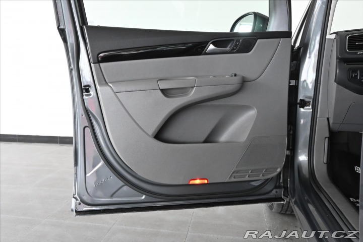 Volkswagen Sharan 2,0 TDi 130kW 4Motion DSG 2019