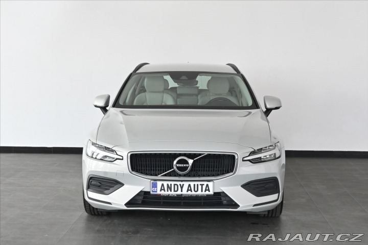 Volvo V60 2,0 D4 140 kW AT/8 MOMENT 2018