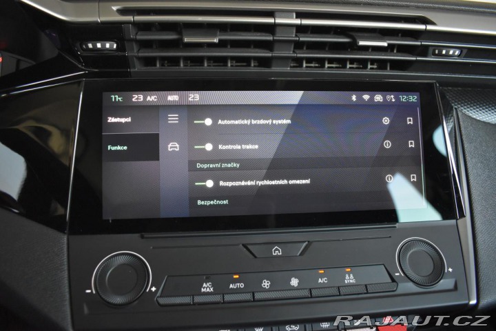 Peugeot 308 1.5 BlueHDi 2xPNEU*DPH*ČR 2022