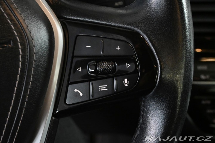 BMW 5 520d MHEV 140kW STEPTRONI 2020