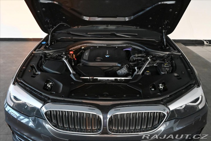 BMW 5 520d MHEV 140kW STEPTRONI 2020