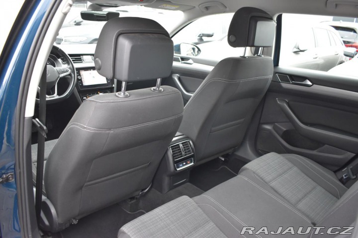 Volkswagen Passat 2.0 TDI BUSINESS*TAŽNÉ*ČR 2020