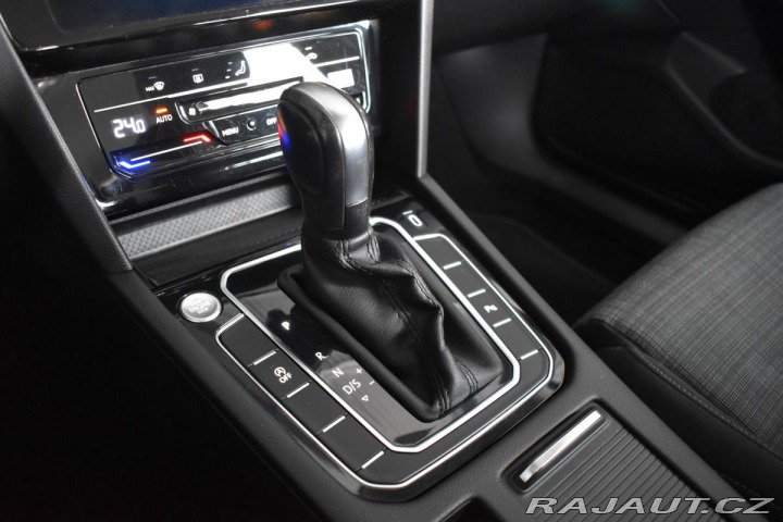 Volkswagen Passat 2.0 TDI BUSINESS*TAŽNÉ*ČR 2020