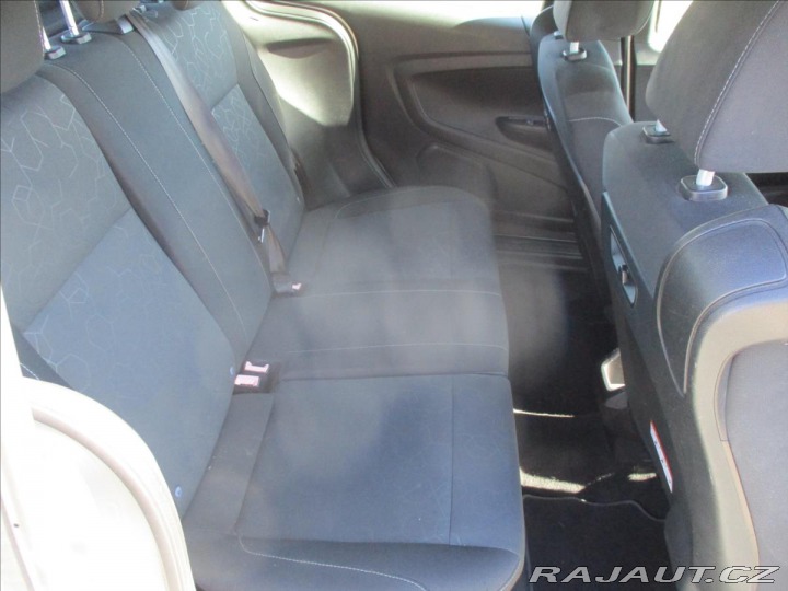 Ford B-MAX 1,6 TDCi 70kw Trend bez k 2014