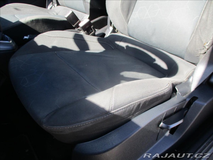 Ford B-MAX 1,6 TDCi 70kw Trend bez k 2014