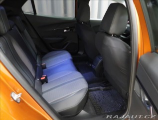 Peugeot 2008 1,2 i ALLURE  PureTech 10 2021