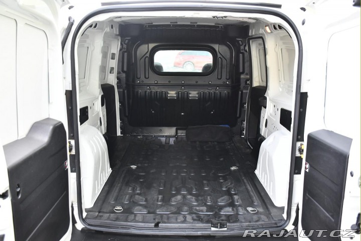 Fiat Dobló 1.6MJT L2H1 ČR 1M 2022