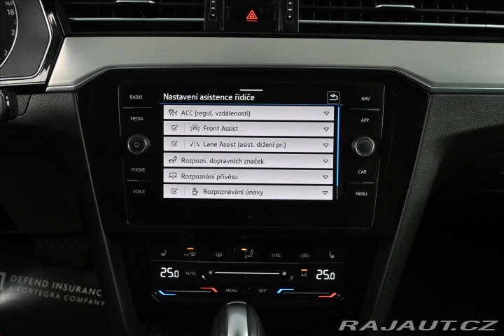 Volkswagen Passat 2,0 TDi 110kW DSG Eleganc 2024