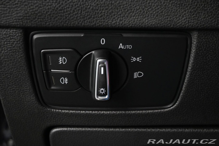 Volkswagen Passat 2,0 TDi 110kW DSG Eleganc 2024