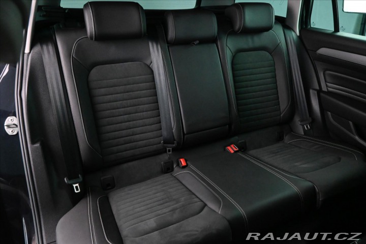 Volkswagen Passat 2,0 TDi 110kW DSG Eleganc 2024