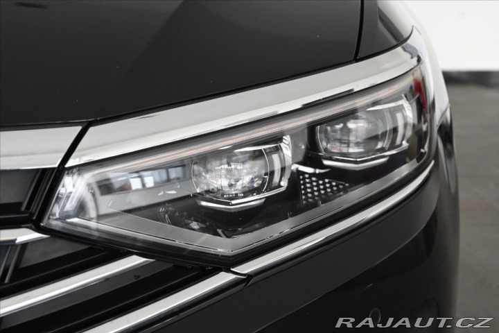 Volkswagen Passat 2,0 TDi 110kW DSG Eleganc 2024