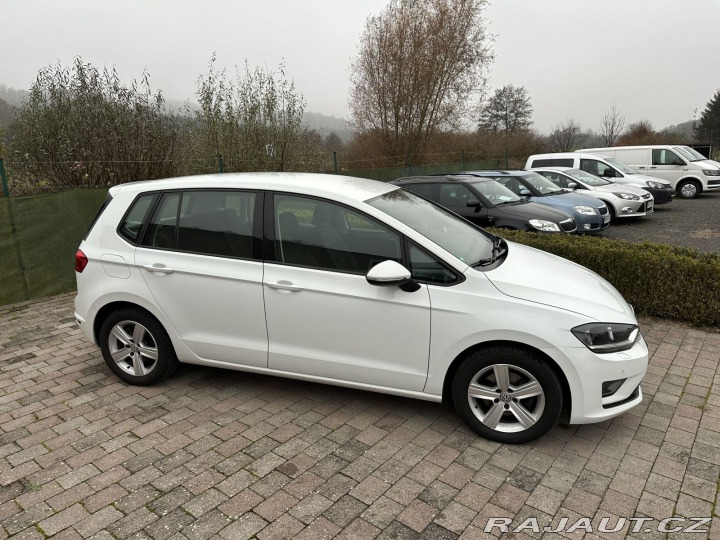 Volkswagen Golf Sportsvan 1,6TDI 81kW 1.MAJITEL SER 2015