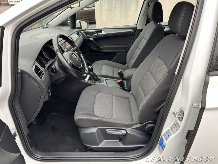 Volkswagen Golf Sportsvan 1,6TDI 81kW 1.MAJITEL SER 2015