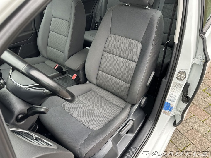 Volkswagen Golf Sportsvan 1,6TDI 81kW 1.MAJITEL SER 2015